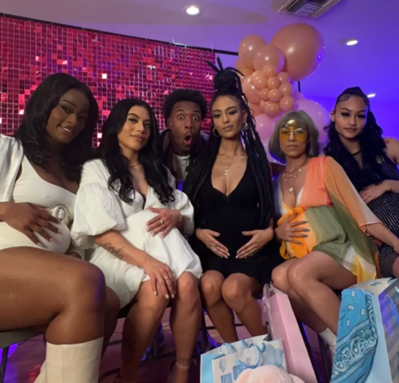Man Hosts Joint Baby Shower for Five Women He got Pregnant at the Same Time
