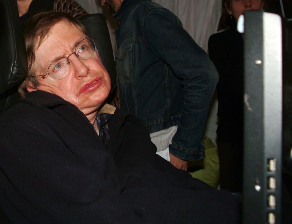 Stephen Hawking’s Simple Answer When Asked If He Believed In God