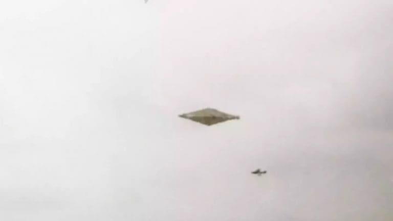 Man Breaks Silence 34 Years After His 2 Friends Took UFO Photo And Mysteriously Disappeared