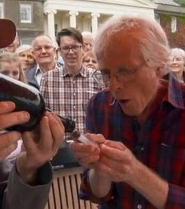 Antiques Roadshow Expert Thought He Was Tasting 180-Year-Old Port, What He Actually Drank Will Make You Sick