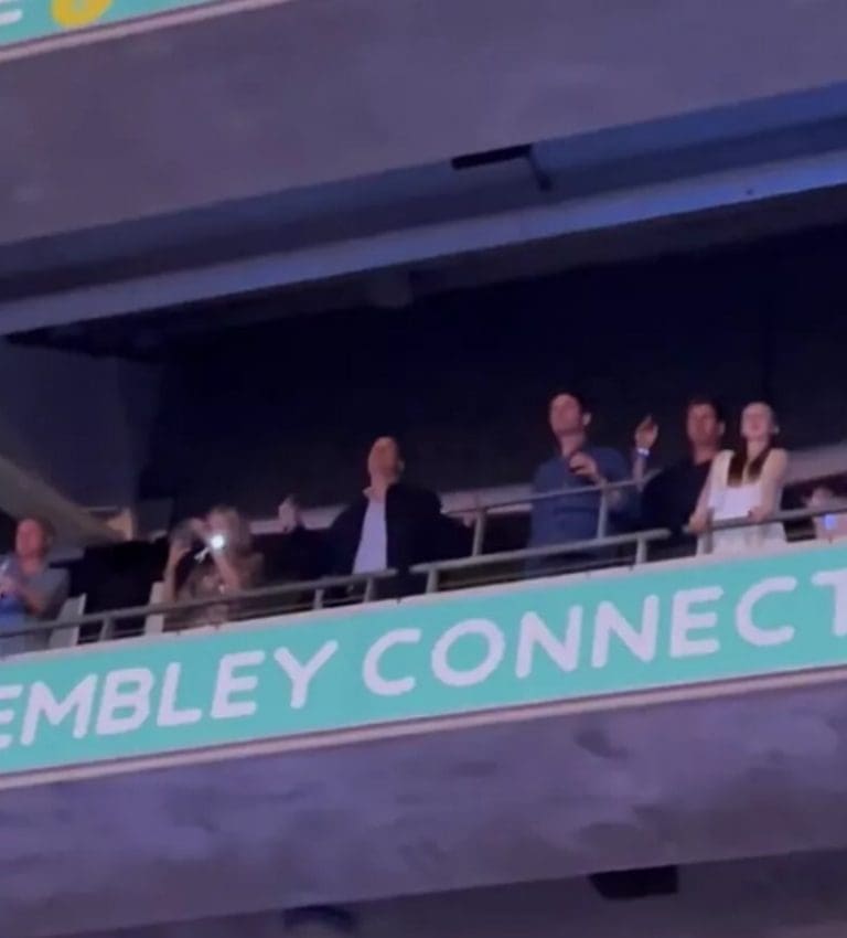 People Can’t Stop Laughing At Prince William Dancing At Taylor Swift Concert