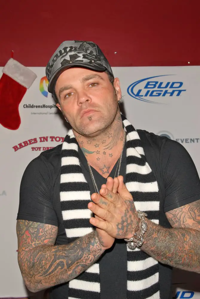 Shifty Shellshock, Lead Singer of Crazy Town Dead at 49