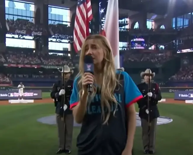 Country Singer Roasted For ‘Worst National Anthem Ever’ Before MLB Home Run Derby