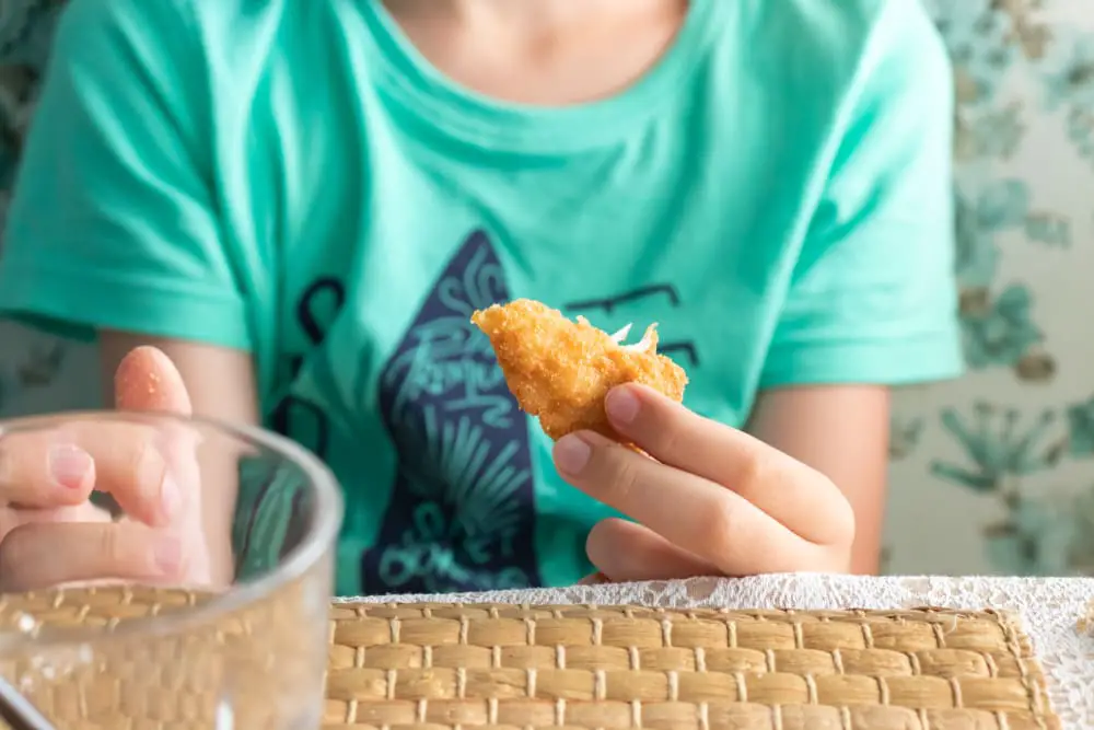 Mother Demands $600 From Babysitter Who Fed Vegetarian Kid Chicken Nuggets