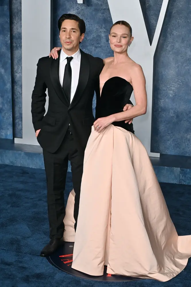 Justin Long Admitted He Pooped The Bed In ‘Romantic’ Moment With Wife Kate Bosworth