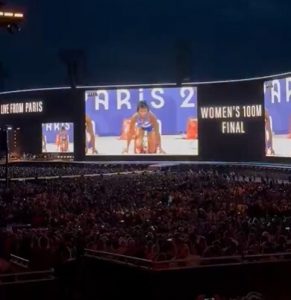 Adele Puts Massive Munich Concert On Pause To Watch Women’s 100M Final