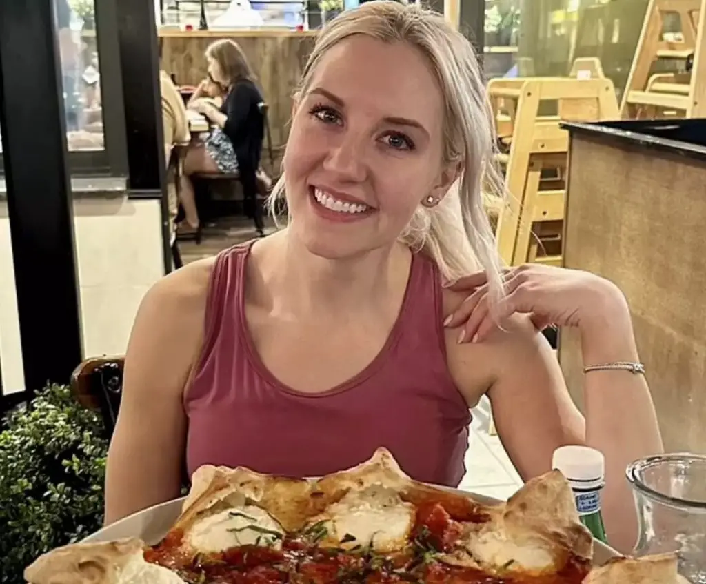 33-Year-Old Virgin Has Never Been On A Date, She Explained Why She Chose That Lifestyle