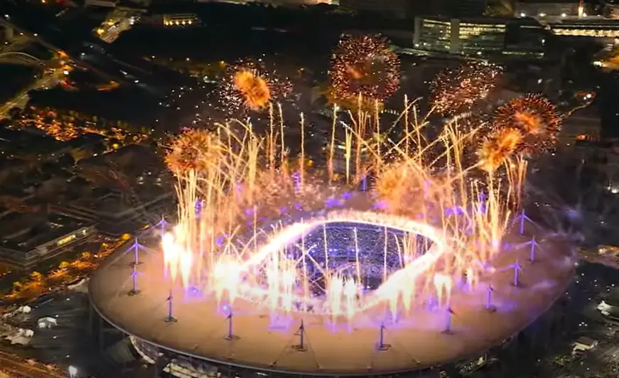 People Could Not Figure Out What The Closing Ceremony Stage Was Supposed To Look Like