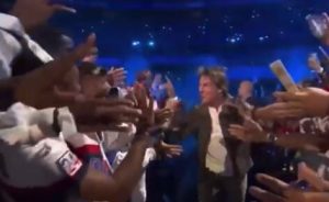 Woman Jumped From Crowd And Forced Tom Cruise To Kiss Her During Olympic Closing Ceremonies