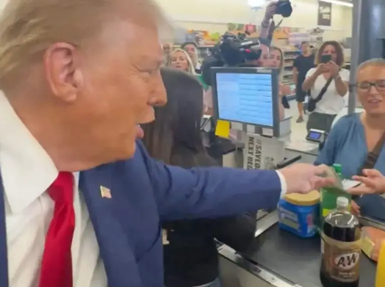 Trump Seen Slipping PA Mother Money For Her Groceries