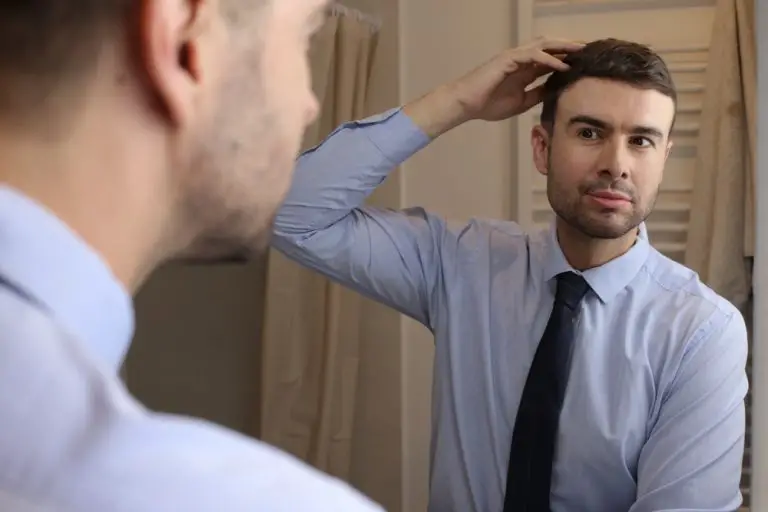 Here Is A ‘Narcissist Checklist’ Relationship Expert Says Can Identify Them In Your Life