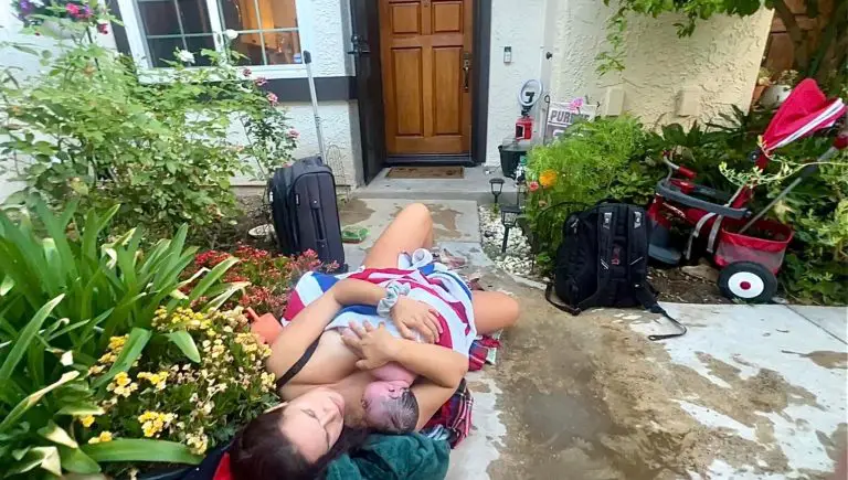 Camera Captures Moment Pregnant Mother Had To Give Birth On Her Doorstep