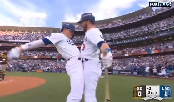 Dodgers’ Home Run Celebration Goes Viral