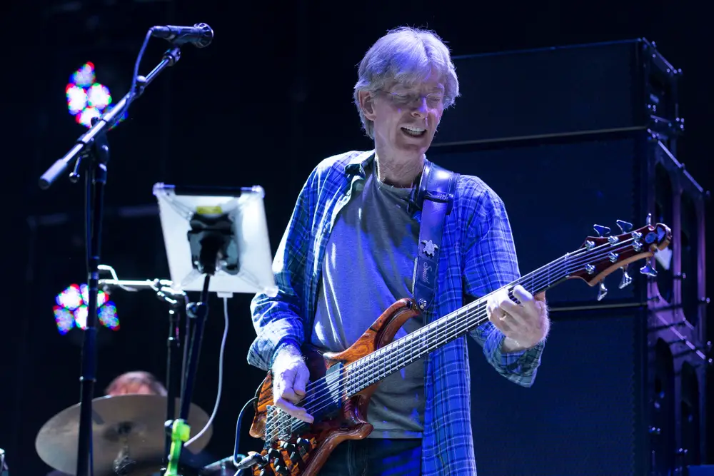 Phil Lesh, Founding Member And Bassist Of The Grateful Dead, Dead At 84