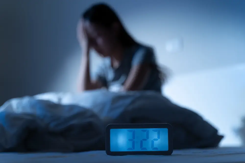 Biohacker Claims to Solve Why We Wake Up Between 3 and 5 a.m. – and Offers a Surprising Solution