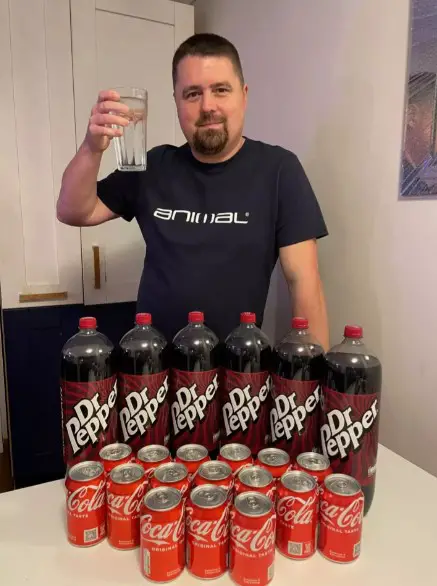 Guy Drank 4.5 Litres Of Dr. Pepper Per Day With No Water, The Effects Were Devastating