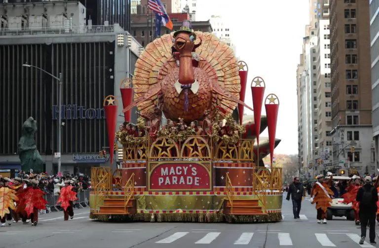 Fans Can’t Take The Thanksgiving Day Parade Lip Syncing Anymore