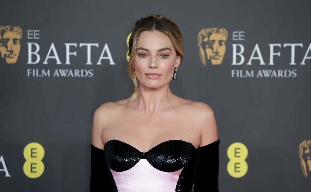 Margot Robbie Improvised Iconic Scene From ‘Wolf Of Wall Street’ After Refusing To Do The ‘Impossible’ Original