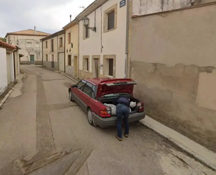 Alleged Murder Caught By Google Maps, Street View Shows Him Putting Body In Trunk