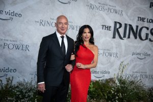 Jeff Bezos And Lauren Sanchez Are Getting Married In Jaw Dropping $600,000,000 Wedding