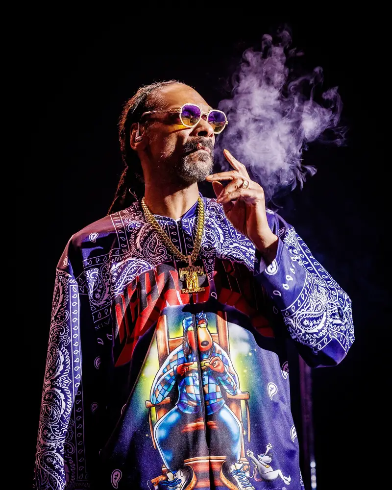 Snoop Dogg Says There Is Only One Person He’s Ever Met That Can Outsmoke Him